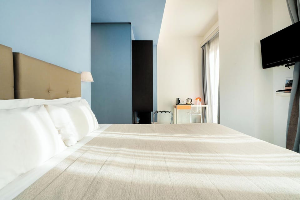 Standard Double or Twin Room | Free minibar, in-room safe, desk, blackout drapes