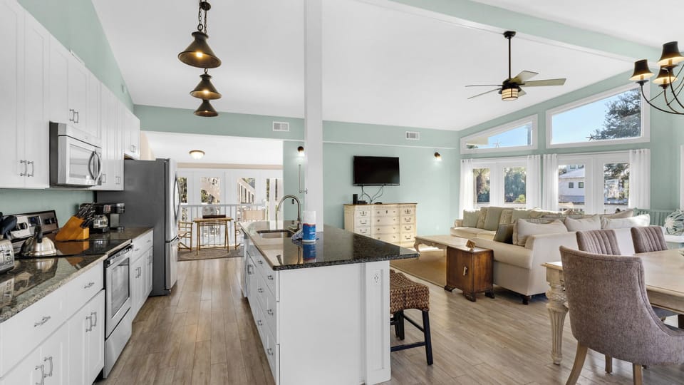 House, Multiple Beds, Pool Access, Pool View (All Decked Out on 30A) | Private kitchen | Fridge, microwave, oven, stovetop