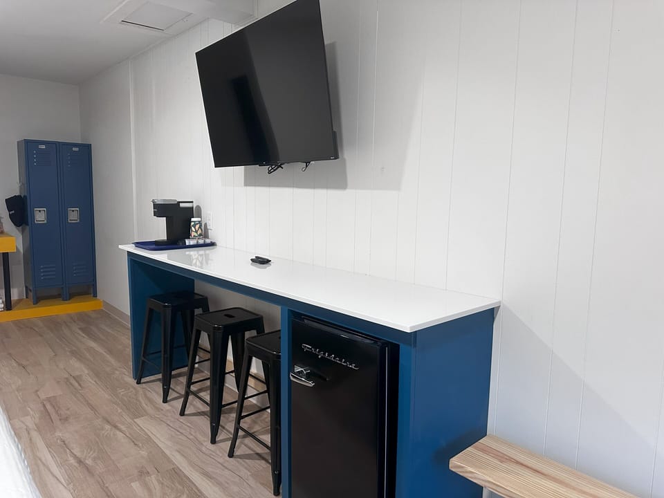 Family Double Room, Non Smoking, Private Bathroom | Desk, laptop workspace, blackout drapes, free WiFi