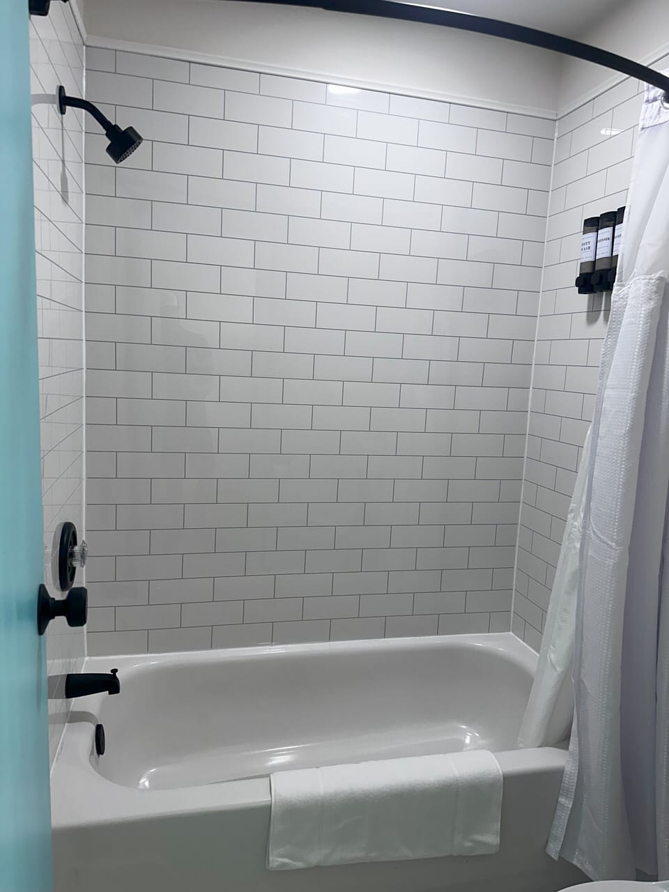 Family Double Room, Non Smoking, Private Bathroom | Bathroom | Shower, hair dryer, towels, soap