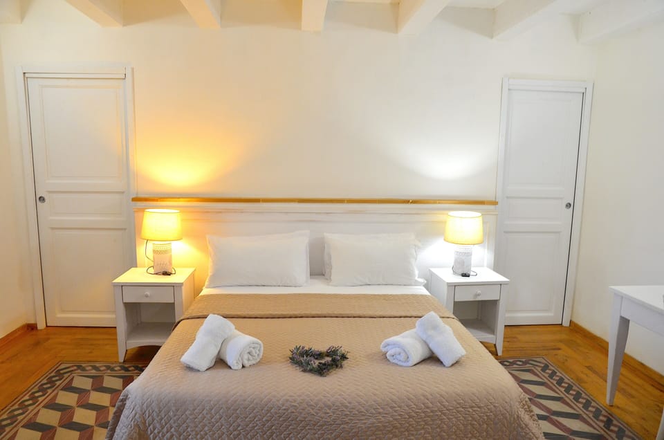 Deluxe Double or Twin Room | Premium bedding, down comforters, minibar, desk