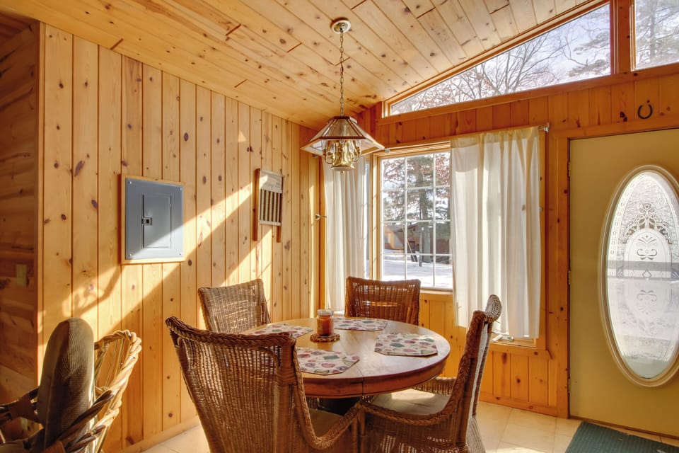 Dining Room | Dishware & Flatware