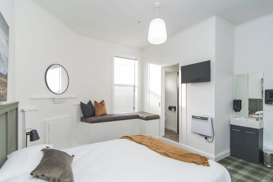 Business Double Room | Individually decorated, individually furnished, free WiFi