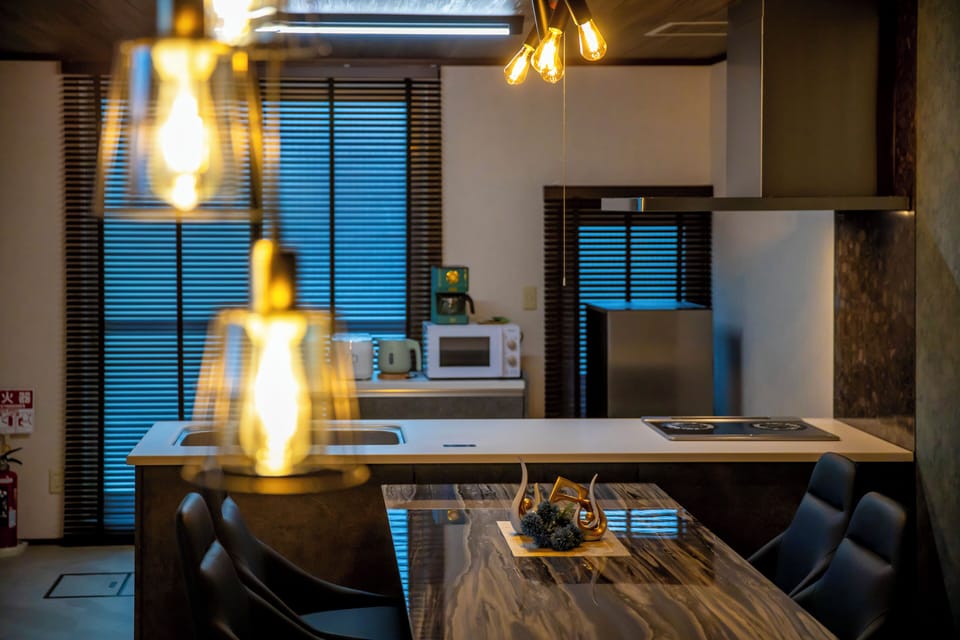 Fridge, microwave, stovetop, electric kettle