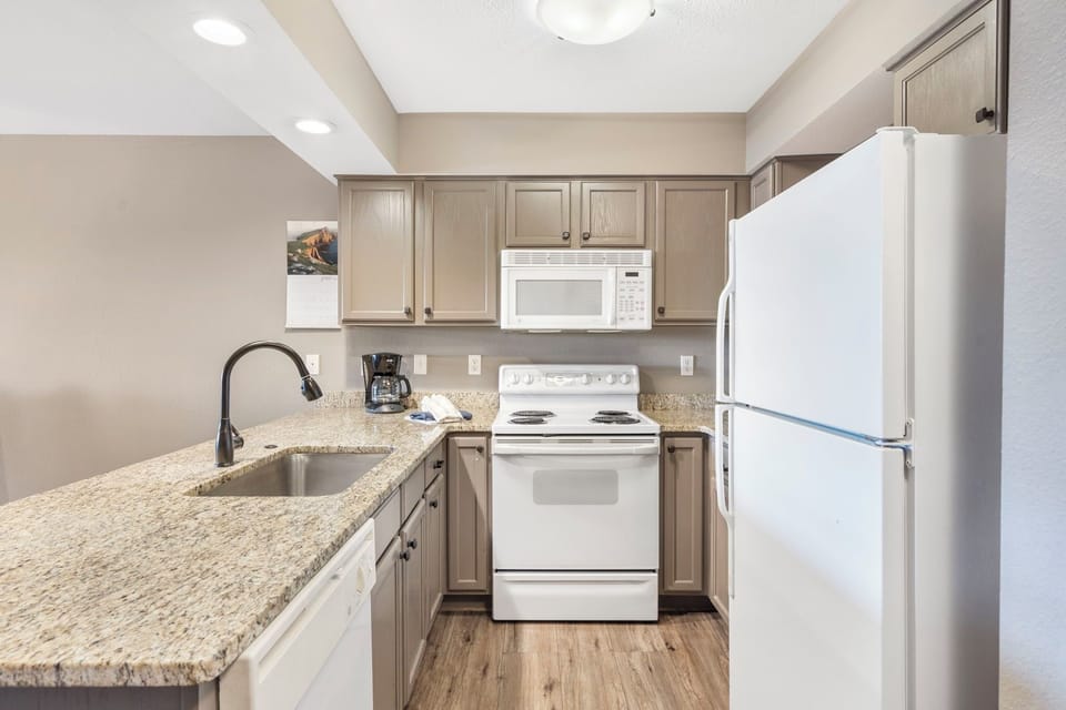 Full Kitchen