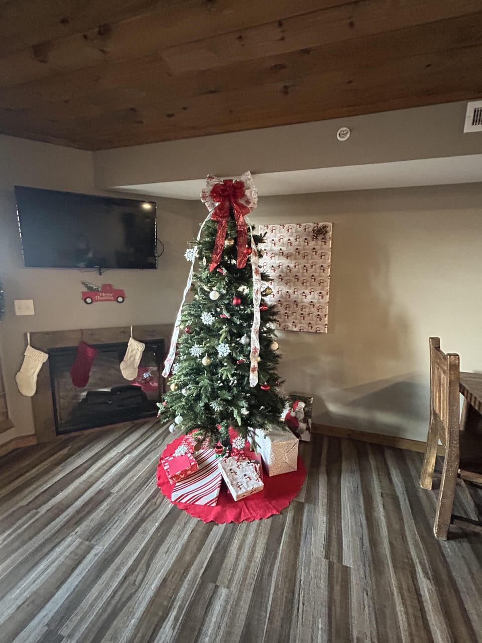 Holiday decorations are usually displayed from November through early January.