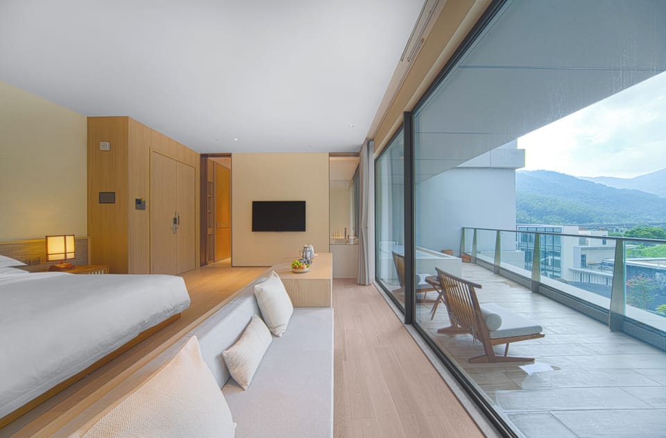 Superior Double Room | Free minibar, blackout drapes, iron/ironing board, free WiFi