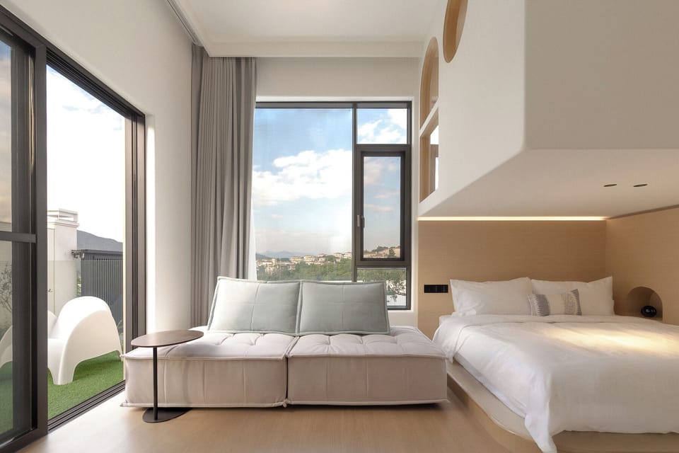 Premium bedding, individually decorated, individually furnished