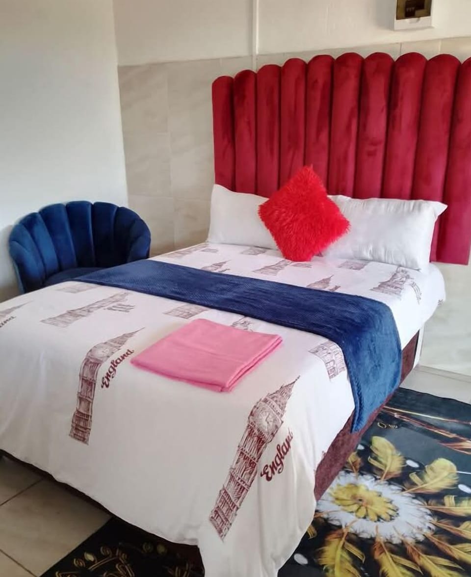 Comfort Double Room, Balcony, Garden View | Iron/ironing board (on request), WiFi (free)