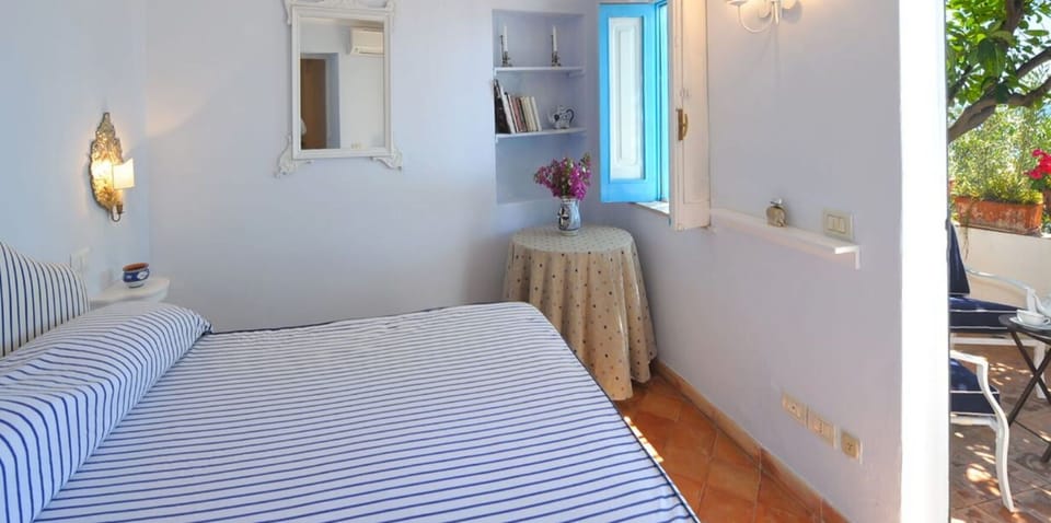 Autumn, Bedroom, Spring, Summer