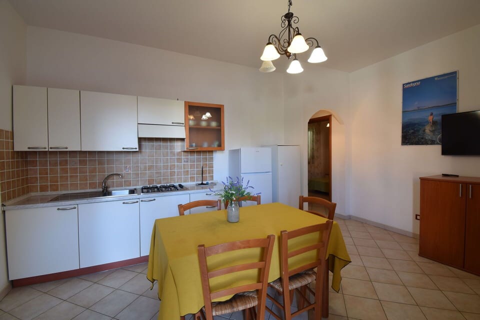 Autumn, Kitchen, Living Room, Spring, Summer