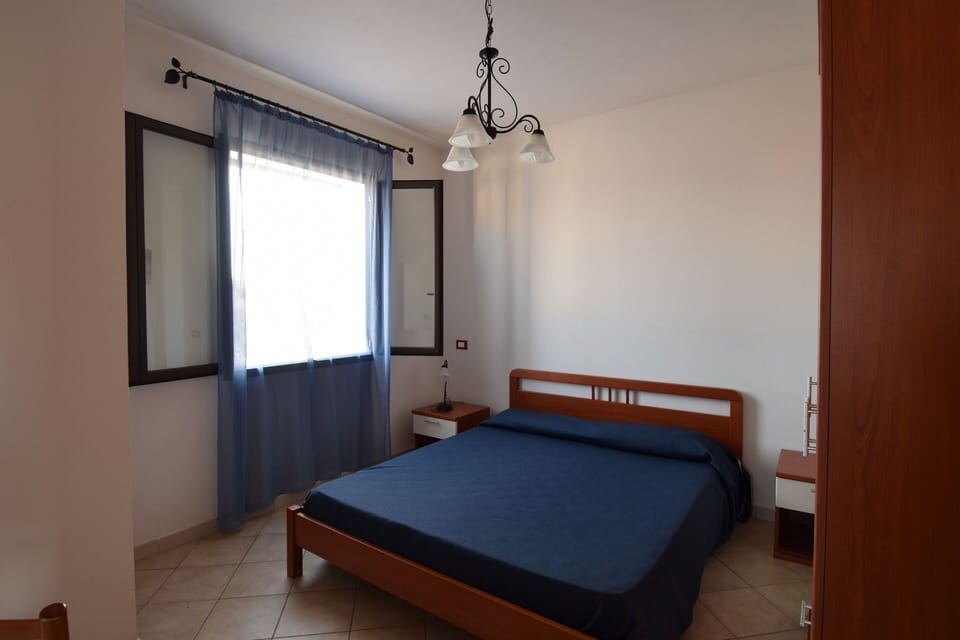 Autumn, Bedroom, Spring, Summer