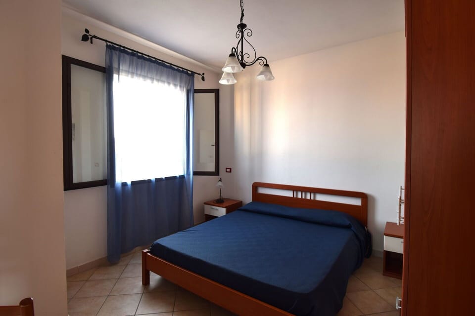 Autumn, Bedroom, Spring, Summer