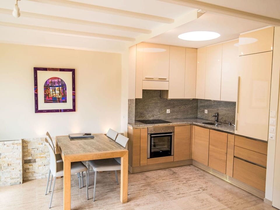 Furniture, Flooring, Interior Design, Floor, Wood, Kitchen, Countertop, Chair, Ceiling, Cabinetry