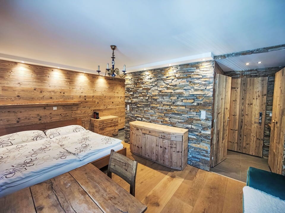 Kitchen, Countertop, Cabinetry, Interior Design, Kitchen Appliance, Flooring, Furniture, Wood, Major Appliance, Ceiling