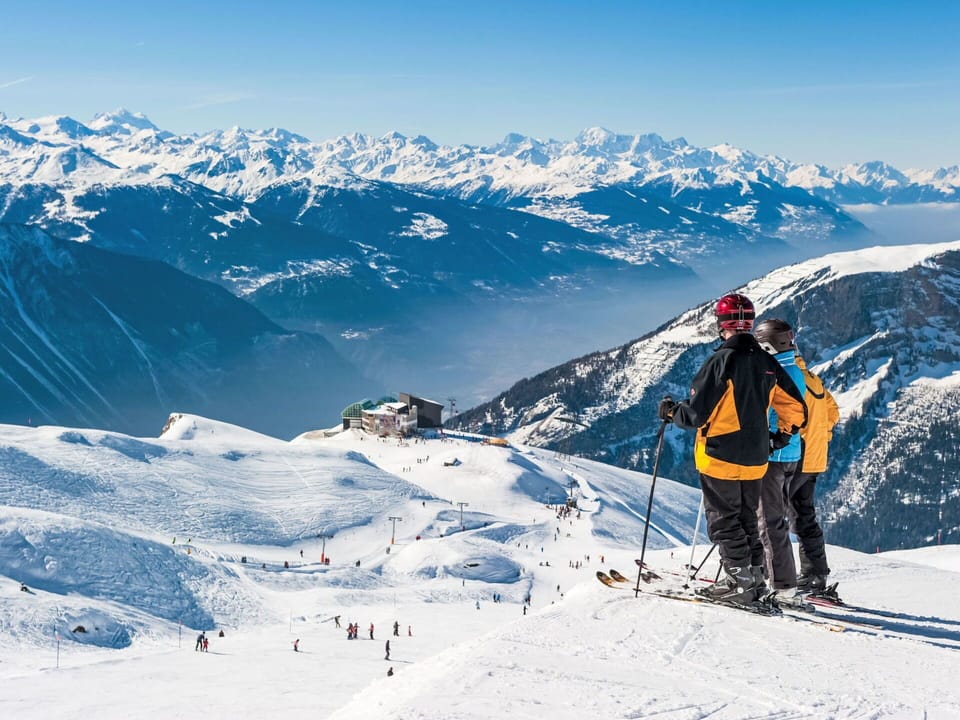 Mountainous Landforms, Snow, Mountain, Recreation, Winter, Mountain Range, Glacial Landform, Outdoor Recreation