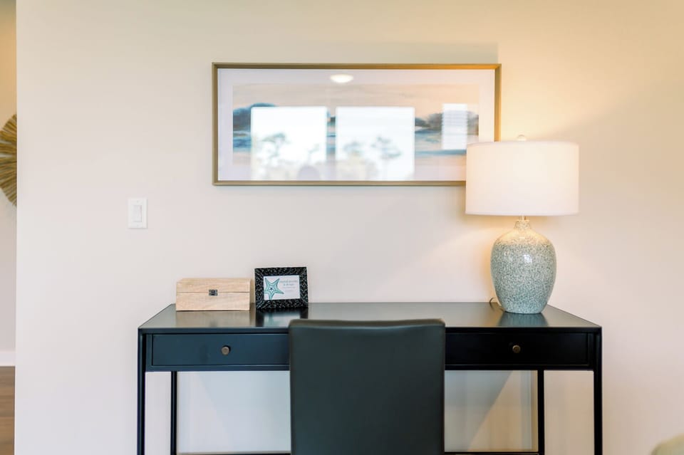 Desk/Workstation