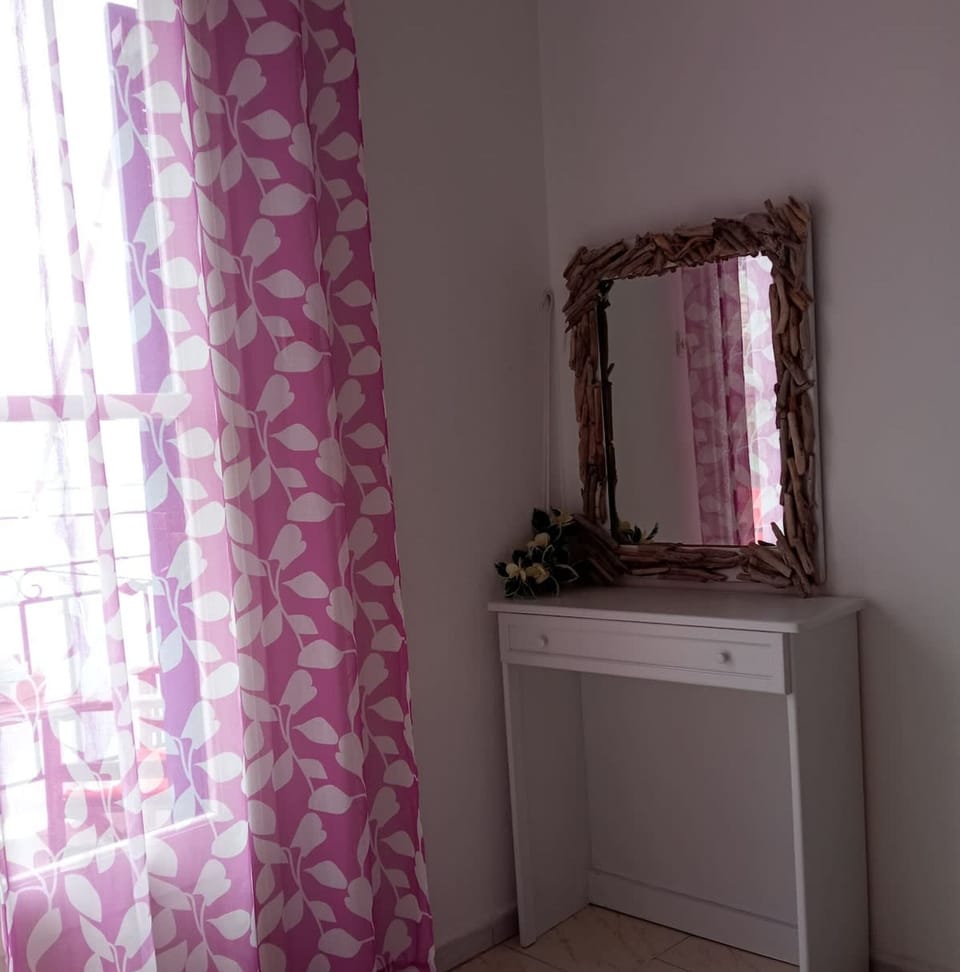 House, Smoking | 1 bedroom, Internet