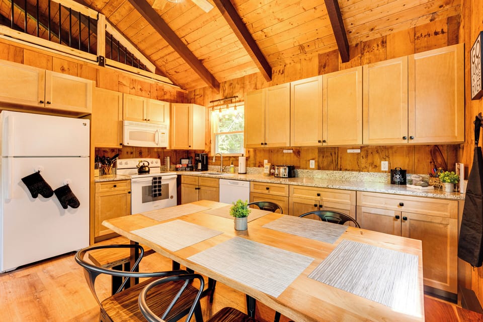 House (2 Bedrooms) | Interior