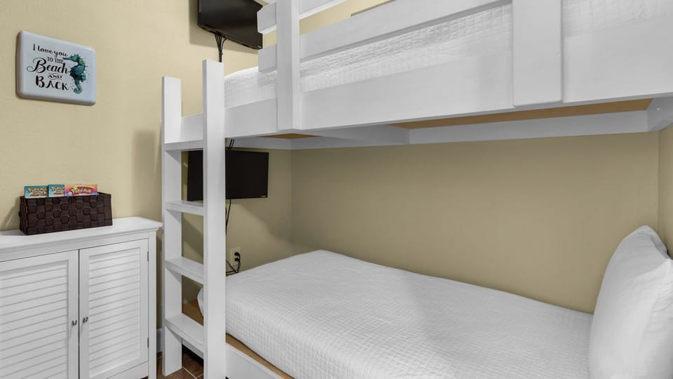 Tidewater 1316 Bunk room