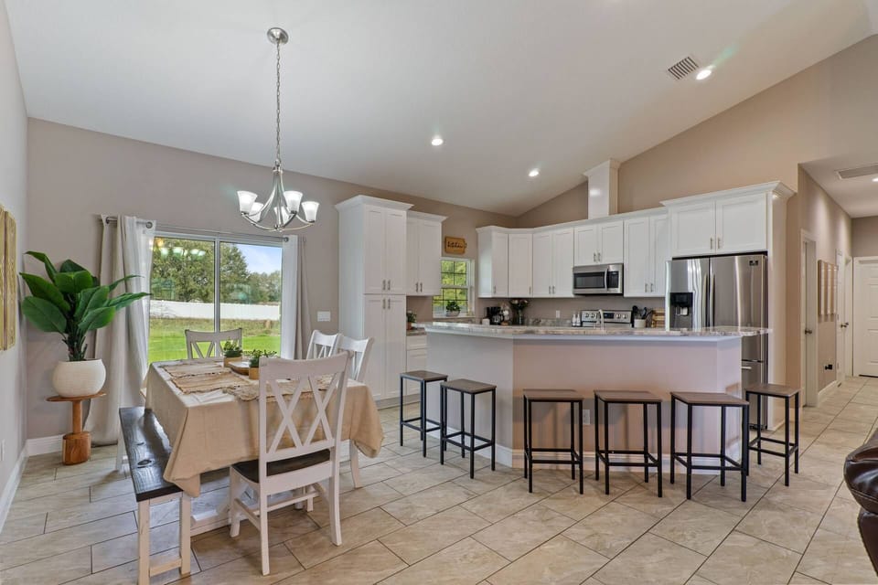 Fully stocked kitchen with lots of seating capacity