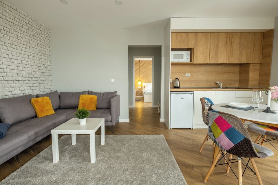 Apartment, 1 Bedroom, Balcony, Garden View | Living room