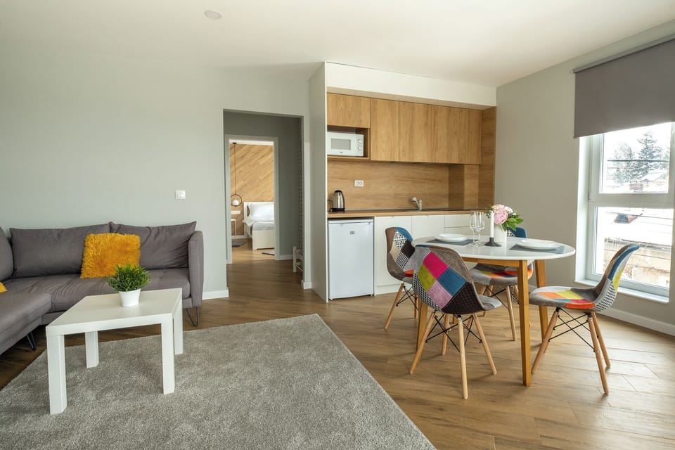 Apartment, 1 Bedroom, Balcony, Garden View | Living room