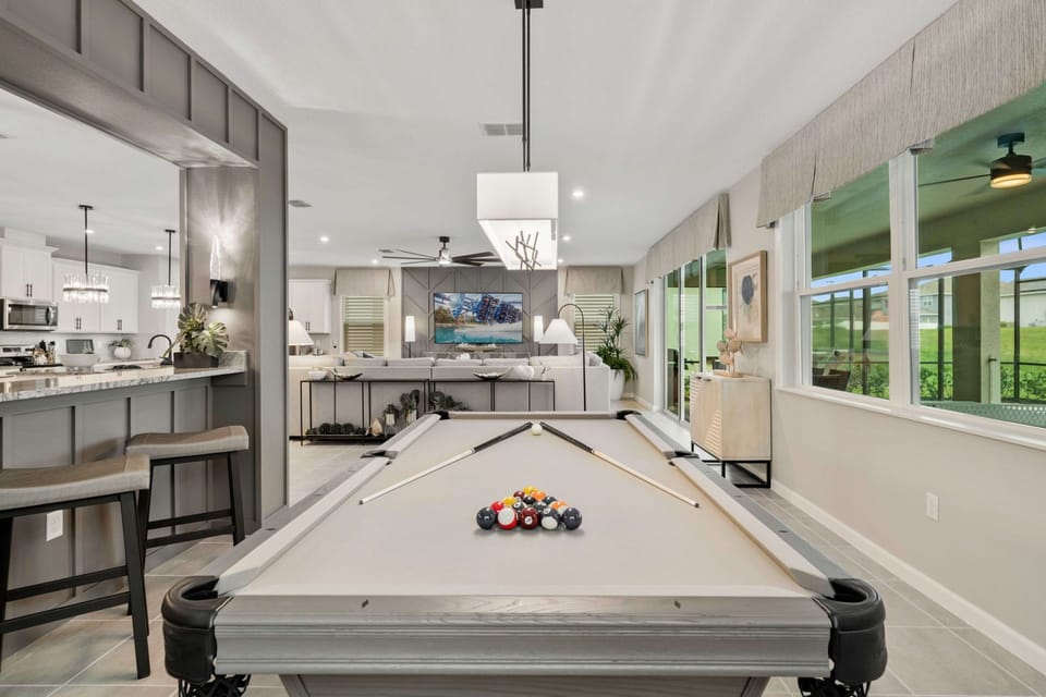 Pool table