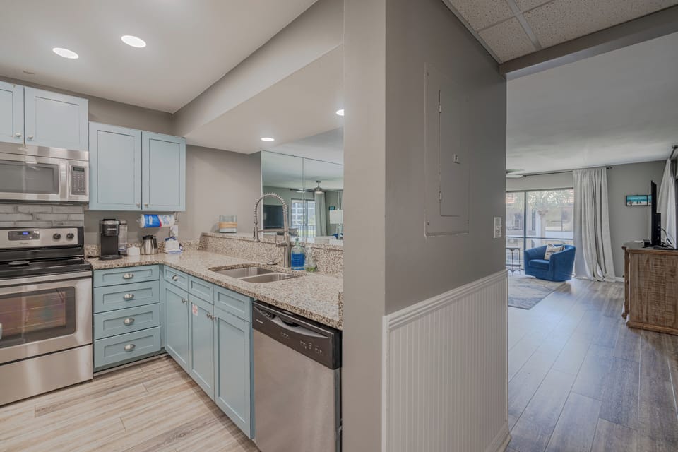 Condo, Multiple Beds, Balcony (Edgewater Golf Villa 2107) | Private kitchen | Fridge, microwave, oven, stovetop