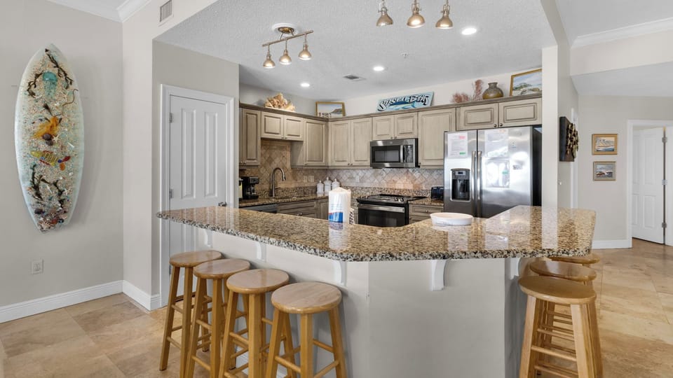 Condo, Multiple Beds, Balcony, Ocean View (Legacy 303) | Private kitchen | Fridge, microwave, oven, stovetop