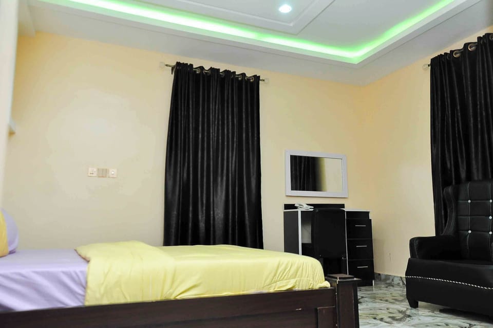 Luxury Double Room Single Use, Hill View | Desk, laptop workspace, blackout drapes, free WiFi