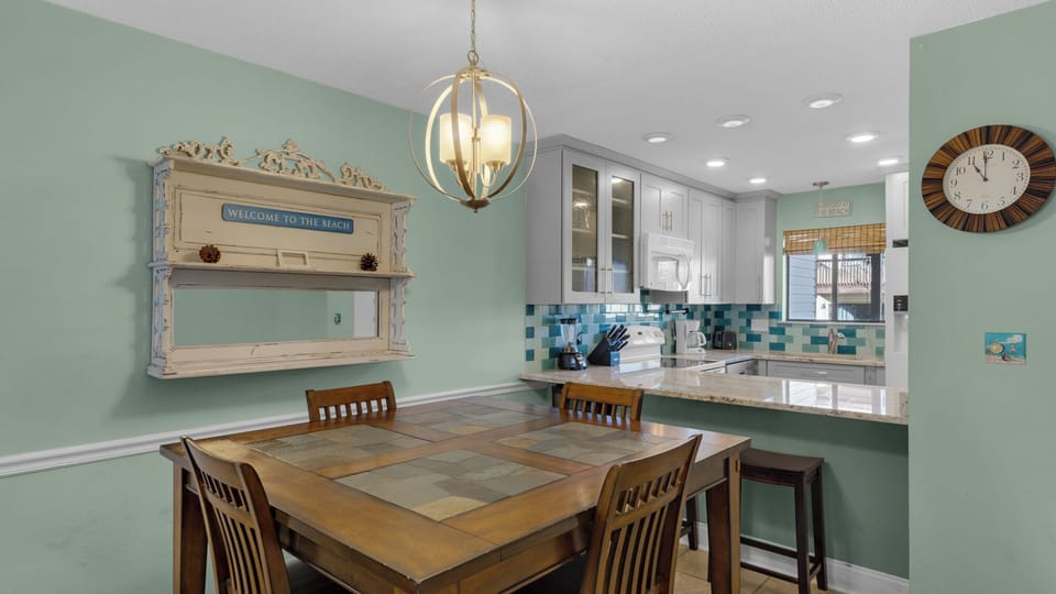 Townhome, Multiple Beds, Patio, Garden View (Portside Resort D1) | Dining
