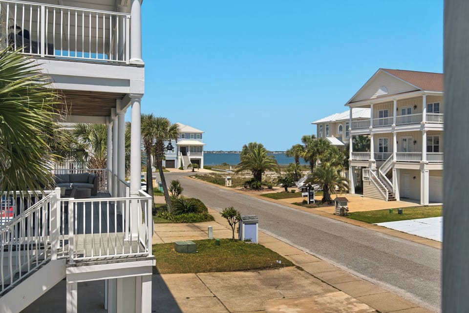 Sound views from the main floor deck