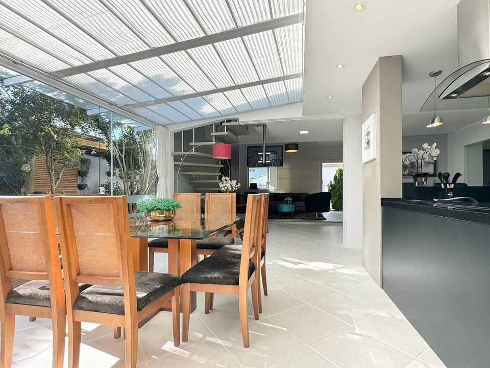 Villa | Dining