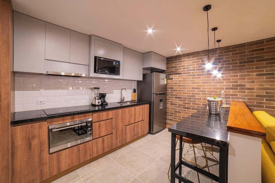 Fully equipped kitchen that comes with essentials such as salt, pepper and oil. 