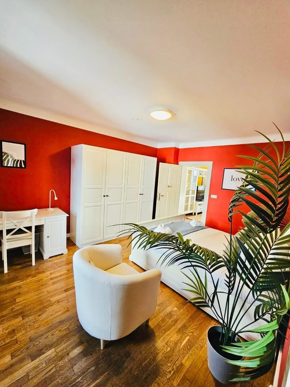 1 bedroom, iron/ironing board, free WiFi
