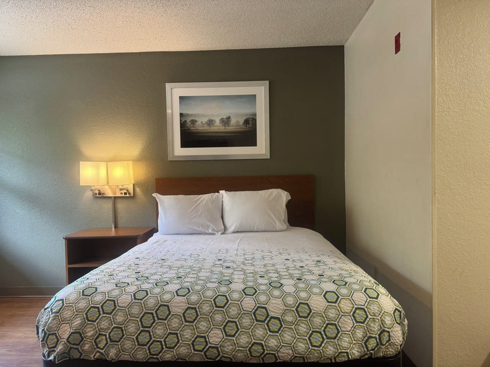 Standard Studio | Free WiFi