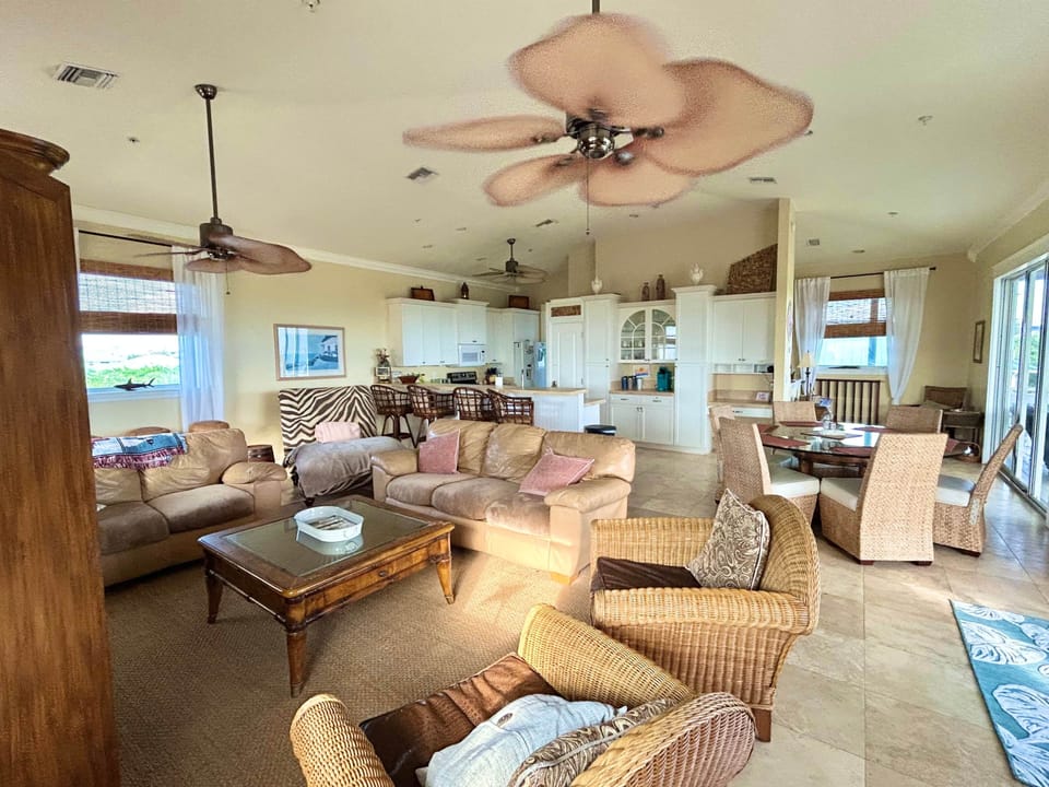 Great Room 1 - Las Olas 2025
