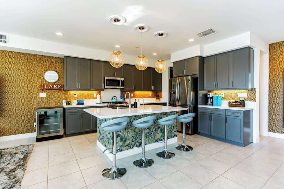 Kitchen and BAR