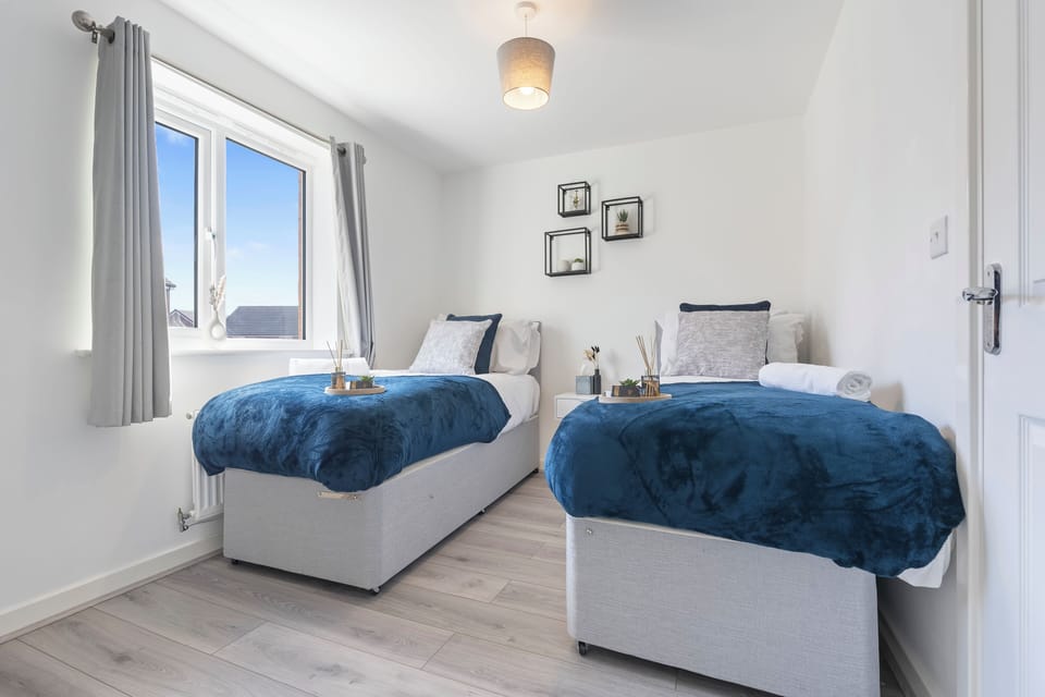 City Centre House.Parking.Sofa Bed.WIFI Apartment in Coventry