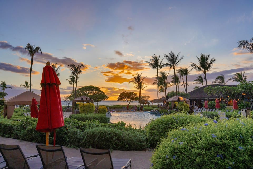 Enjoy year-round sunsets right from the pool
                
