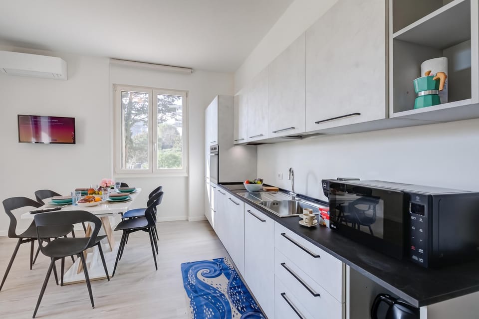 Kitchen and dining area