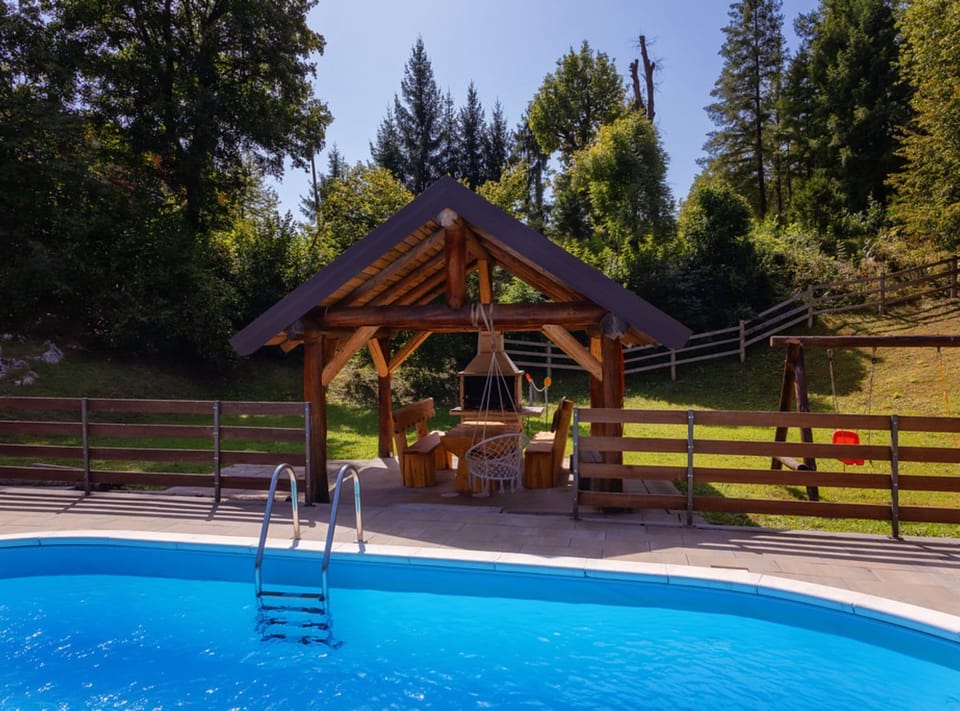 House (Holiday Home Elizabeta) | Outdoor pool