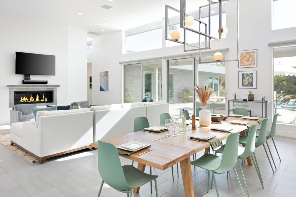 An open layout makes connecting throughout all common spaces easy for your group. (Polo Villa 8)