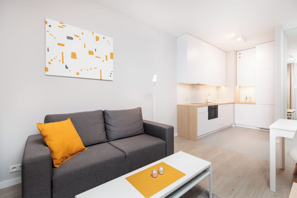Comfort Condo, Courtyard View | 1 bedroom, laptop workspace, iron/ironing board, free WiFi