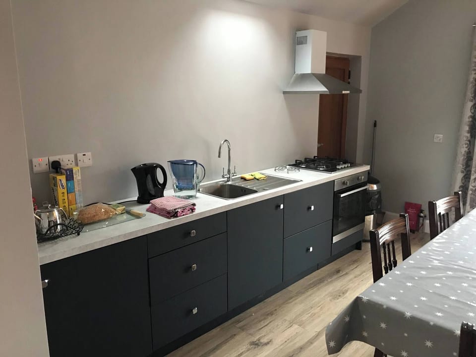 Apartment, 2 Bedrooms, Smoking, Garden View | Interior