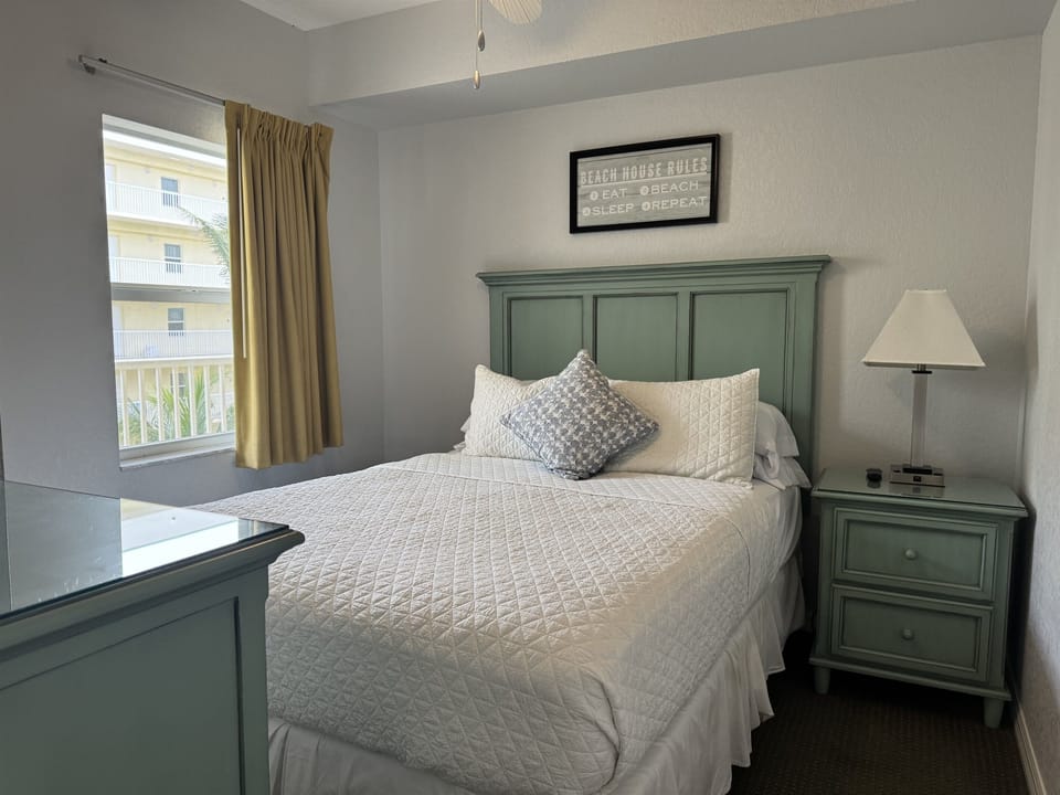 Guest Bedroom, Queen  - Pro-pictures coming soon