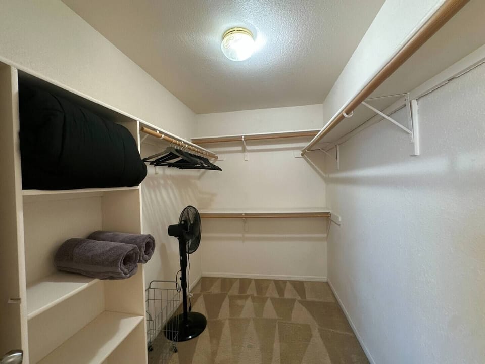 ✨ Spacious Walk-In Closet – Your Personal Dressing Retreat ✨

Unpack, unwind, and settle in with ease! This expansive walk-in closet offers plenty of space to store your belongings, complete with plush towels, extra bedding, hangers, and a fan for added comfort. Whether you’re getting ready for a night out or organizing your stay, this closet provides the luxury of space and co...