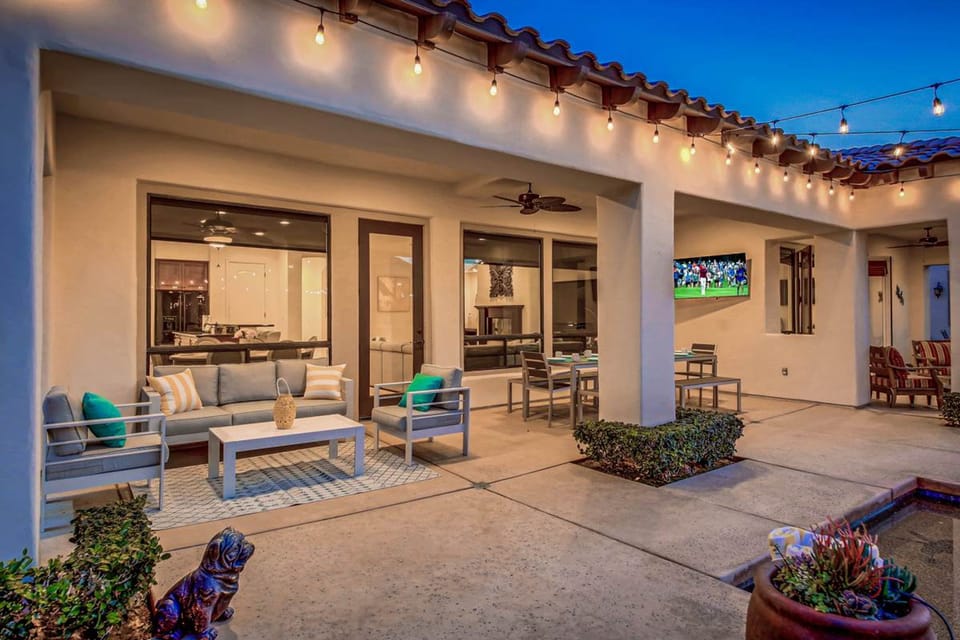 House | 6 bedrooms, high-speed internet