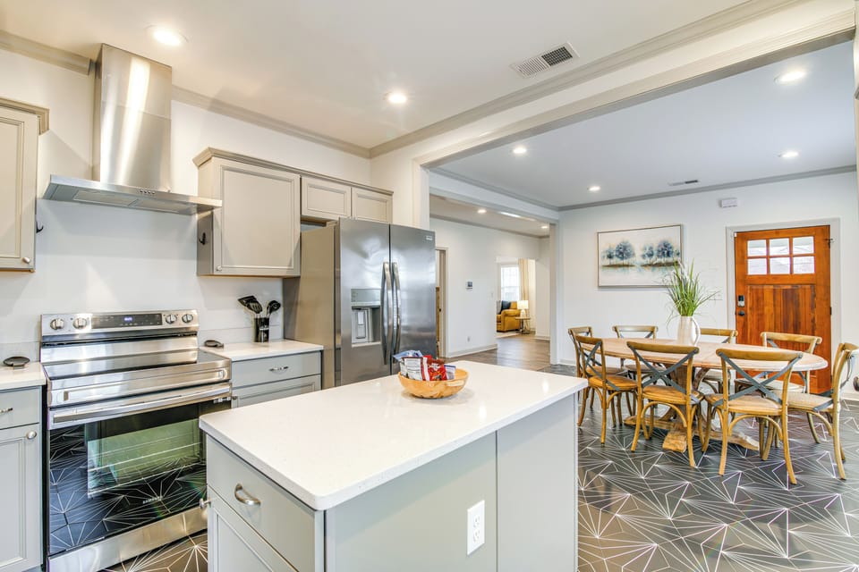 House (4 Bedrooms) | Interior